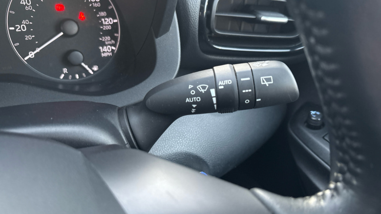 Toyota Yaris 1.5 Hybrid Icon 5dr CVT Hybrid Hatchback